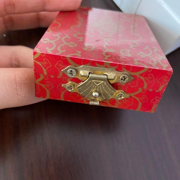 Vintage Pearl stud plated gold earrings - Picture 2 of 4